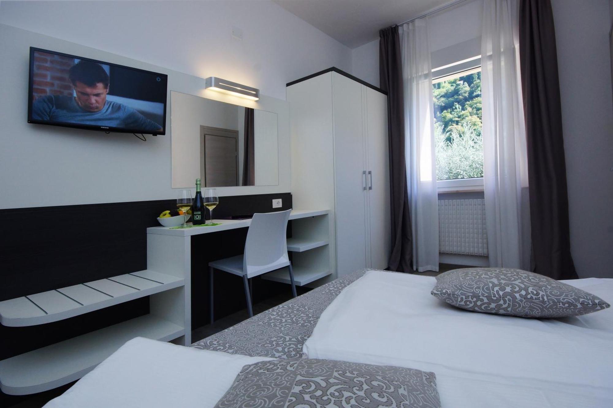Hotel Casa Serena Malcesine Zewnętrze zdjęcie