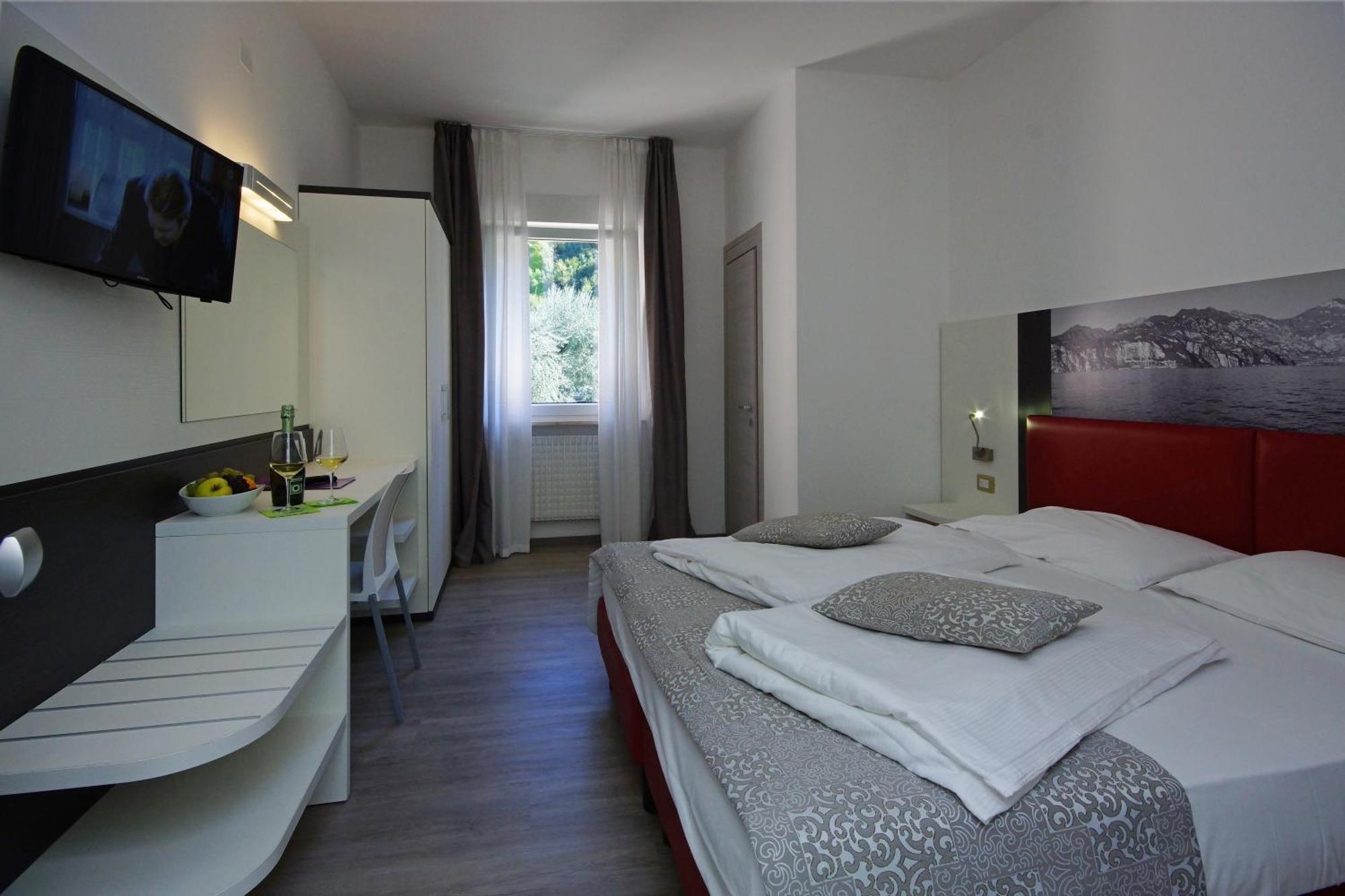 Hotel Casa Serena Malcesine Zewnętrze zdjęcie