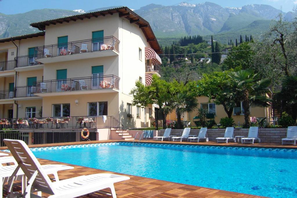 Hotel Casa Serena Malcesine Zewnętrze zdjęcie